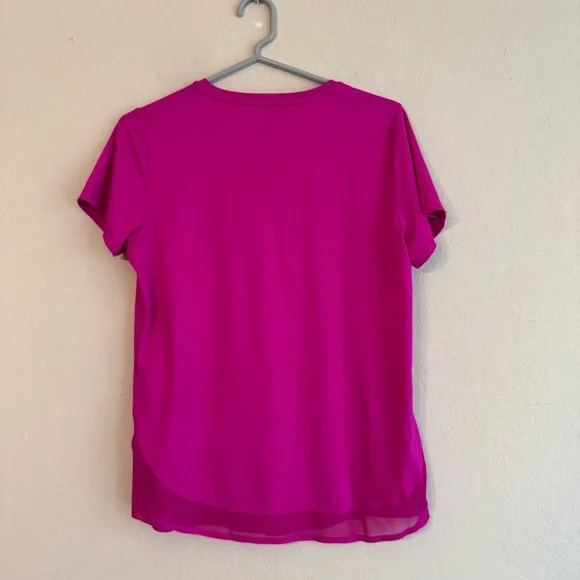 Athleta Pink Short Sleeve T-Shirt medium - Picture 4 of 5